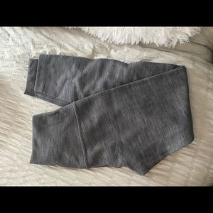 Heathered gray Lululemon leggings